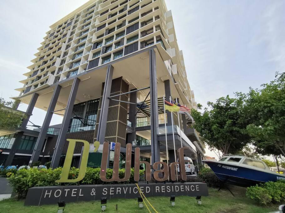 Pd D'Wharf Amazing Seaview Suite 9 Port Dickson Bagian luar foto